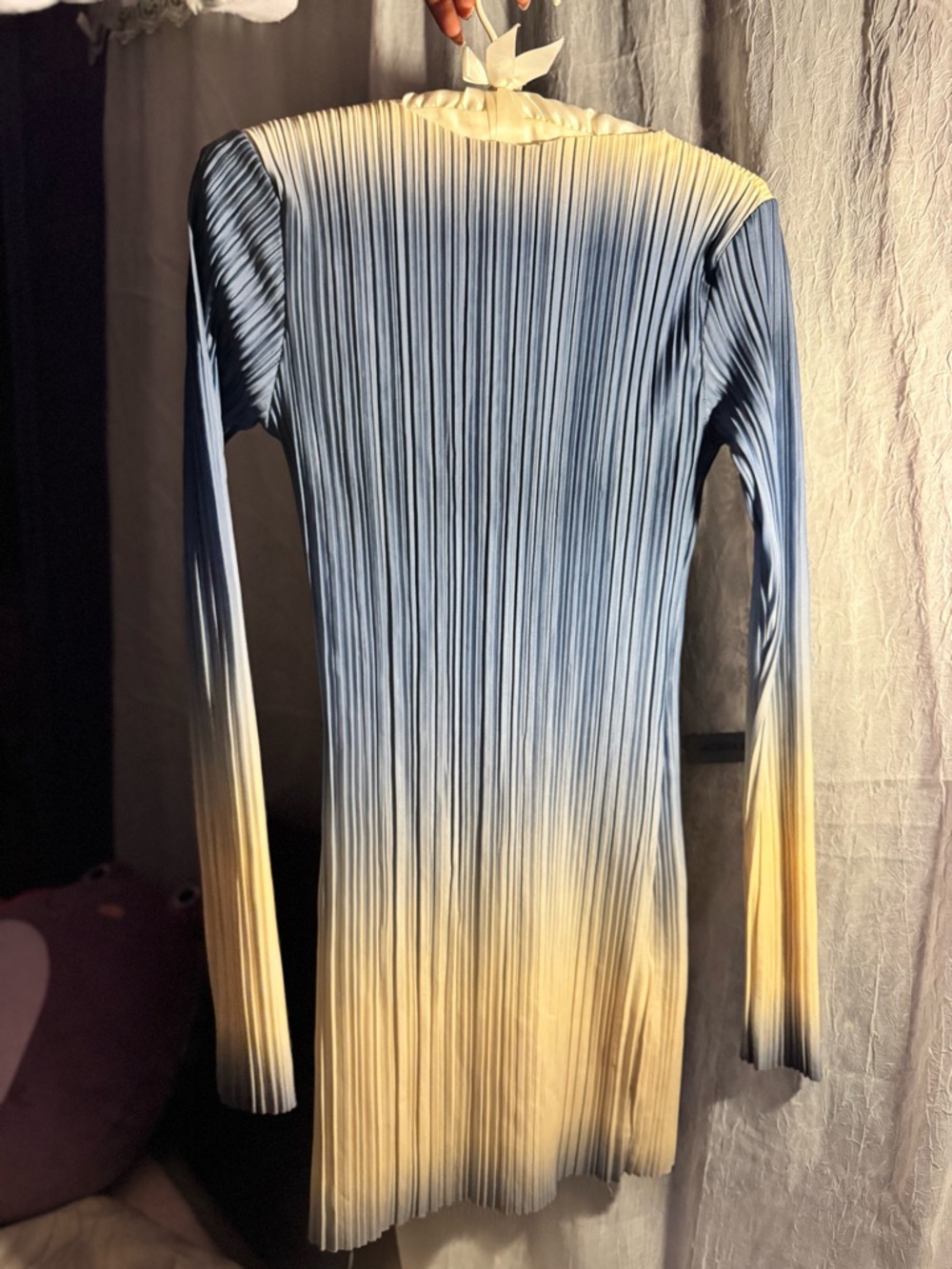 Misguided Pleated blue/yellow Ombre dress